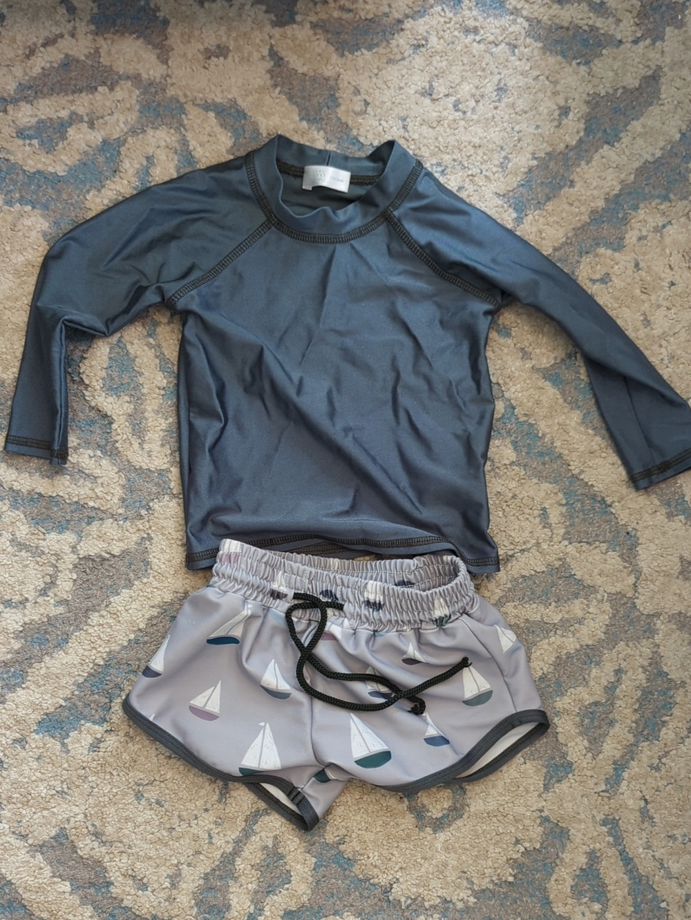 Pearl Street Mini Long-Sleeve Rash Guard & Sailboat Swim Shorts Set 12/24mo